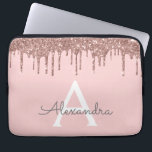 Blush roze rood Glitter Sparkle Monogram Laptop Sleeve<br><div class="desc">Blush Pink - Roos Gold Faux Dripping Modern en Elegant Girly Glitter en Sparkle Elegant Monogram Hoesje. Dit hoesje kan worden aangepast om uw initiaal en voornaam op te nemen.</div>