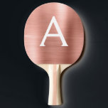 Blush Roze Rose Gold Metallic Folie Monogram Tafeltennisbatje<br><div class="desc">Blush roze roze goudhoudende metalen Folie Elegant monogram pingpongpeddel. Deze monogrammed Ping Pong Paddle kan worden aangepast om uw initiaal en voornaam te omvatten en maakt een groot meisje verjaardag of een huwelijksbacheloretparty gift.</div>