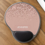 Blush Roze Rose Goud Glam Glitter Monogram Gel Muismat<br><div class="desc">Roos Gold - Blush Pink Sparkle Glitter Monogram Name and Initiaal Mousepad (Muismat). Dit maakt de perfecte liefhebbende 16 verjaardag,  bruiloft,  vrijgezellenfeest,  verjaardagsdag,  baby shower of vrijgezellenfeest voor iemand die van luxe glam en stijl houdt.</div>