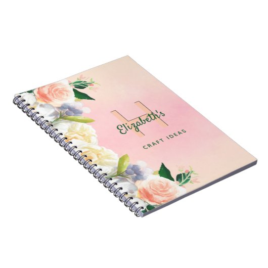 Blush roze roze gouden floralen monogram notitieboek (Rechterzijde)