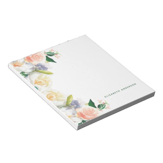 Blush roze roze goudfloralen naamscript notitieblok (Schuin)