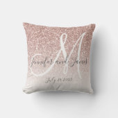 Blush roze roze goudglittermonogram Pas getrouwd Kussen (Voorkant)