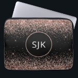 Blush roze roze goudzwart Glitter Monogram Laptop Sleeve<br><div class="desc">Blush Roze - Roos Gold en zwarte faux Glitter en Sparkle Elegant Monogrammed Initialen Hoesje. Dit hoesje kan worden aangepast om uw initiaal en voornaam te omvatten.</div>