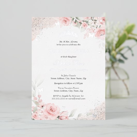 Blush Roze Roze Vlinder Zilver Quinceanera Folie Uitnodiging (Staand Voorkant)