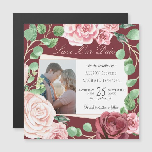 Blush roze rozen bordeauxrode trouwfoto save date magnetische uitnodiging (Voorkant / Achterkant)