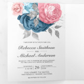Blush roze rozen Stusty Blue Floral Wedding Drieluik Uitnodiging (Binnenzijde eerst)