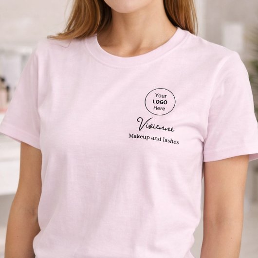 Blush Roze Schrift Logo Make-up Staf T-shirt