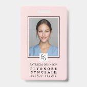 Blush Roze Script Logo Foto Wimpers Studio Badge (Voorzijde)