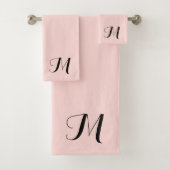 Blush Roze Script Typografie Monogram Initiaal Bad Handdoek (Insitu)
