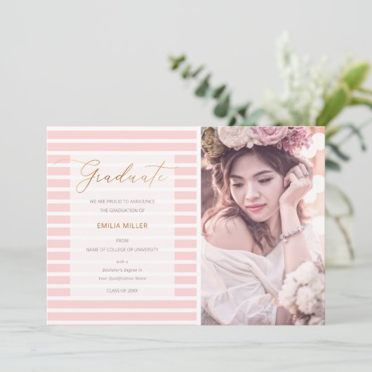 Blush roze stripes Moderne Afstuderen Foto Aankondiging (Staand voorkant)