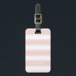 Blush roze stripes & monogram | Moderne minima Bagagelabel<br><div class="desc">Witte en lichtroze strepen met jouw naam of initialen naar de bodem. De rug kenmerkt uw contactinformatie in roze teksten op een witte achtergrond. Minimalistisch ontwerp met personalisatie.</div>