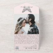 Blush roze vlinder bruiloft uitnodiging (Buitenkant)