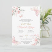 Blush Roze vlinder Quinceanera uitnodiging (Staand voorkant)