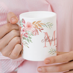 Blush roze Waterverf Flowers Aangepaste monogram n Koffiemok