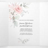 Blush roze Waterverf Rozen Sage Green Leaves Drieluik Uitnodiging (Binnenkant midden)