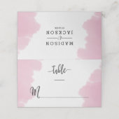 Blush roze Waterverf streken Modern tafelnummer Plaatskaartje (Buitenkant ongevouwen)