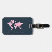Blush roze Waterverf Wereldkaart op Navy Blue Bagagelabel (Voorkant horizontaal)