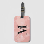 Blush Roze Wereldkaart Script Monogram Bagagelabel (Voorkant (verticaal))