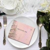 Blush roze winter besneeuwde dennenboom kerstfoto all in one uitnodiging