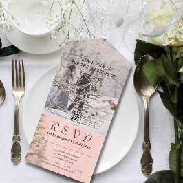 Blush Roze Winter Sneeuwrijke Pine Tree Foto QR-co All In One Uitnodiging