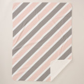 Blush roze witte grijze strepen sherpa deken (Voorkant)