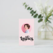 Blush Roze Zwarte Script Foto Wimper Tech Visitekaartje (Staand voorkant)