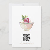 Blush Strawberry Theepartij QR Code Bruidsuitnodig Kaart (Achterkant)