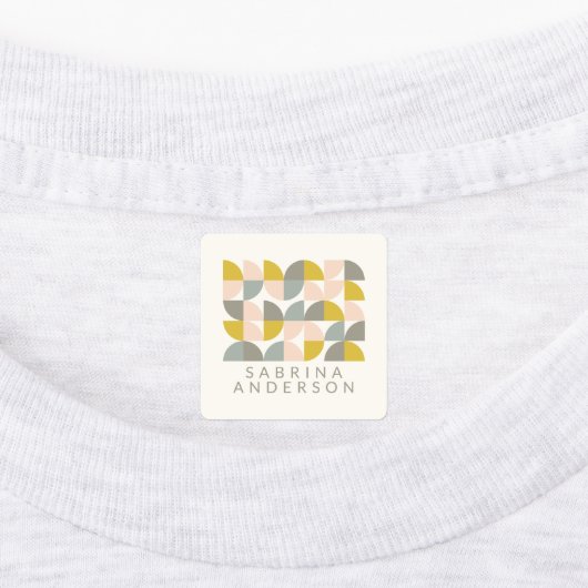 Blush Yellow and Grey Geometric Personalized Labels (Aangebracht)
