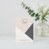 Blush Zwart Wit Keramische Oorbel Display Logo Visitekaartje (Staand voorkant)