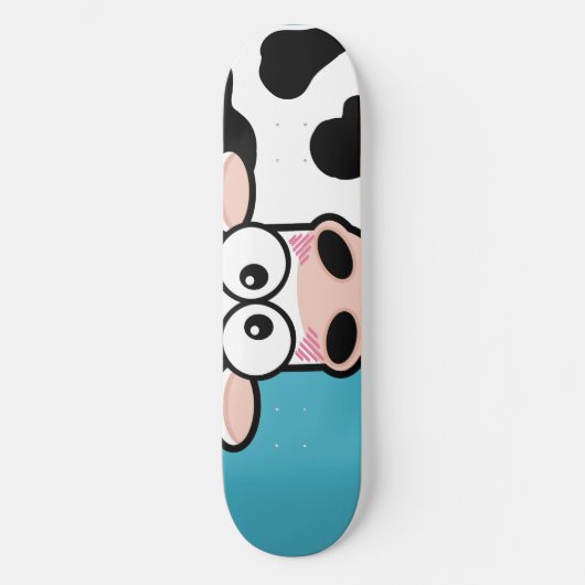 Blushing Cow op Blue Skateboard (Voorkant)
