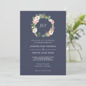 Blushing Roos Navy & White Wreater Monogram Weddin Kaart (Staand voorkant)