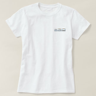 BMW E30 sedan en badge T-shirt