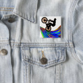 BMX op Rainbow Road Vierkante Button 5,1 Cm (In situ)