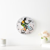 BMX Rider in Abstracte Spletters SQ van de Verf me Ronde Klok (Huis)
