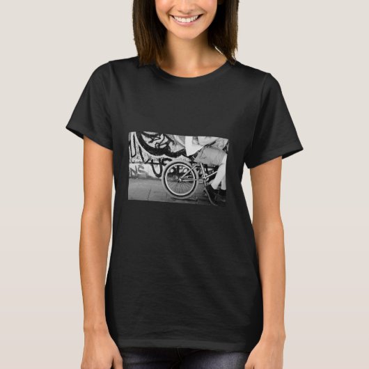 BMX skateboard tee t-shirt in black great clothing (Voorkant)