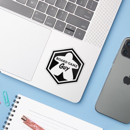 Board Game Guy Vinyl Sticker (Laptop met iPhone)