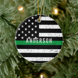 Boarder Patrol heeft een dun groene lijn met naam Keramisch Ornament