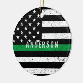 Boarder Patrol heeft een dun groene lijn met naam Keramisch Ornament (Links)