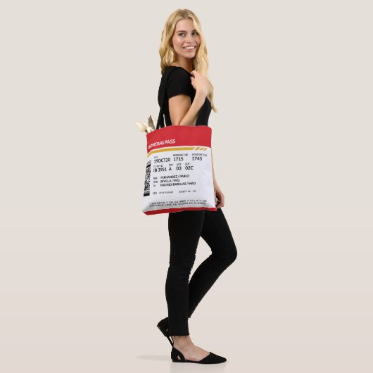 Boarding Pass - Rood Tote Bag (Op model)