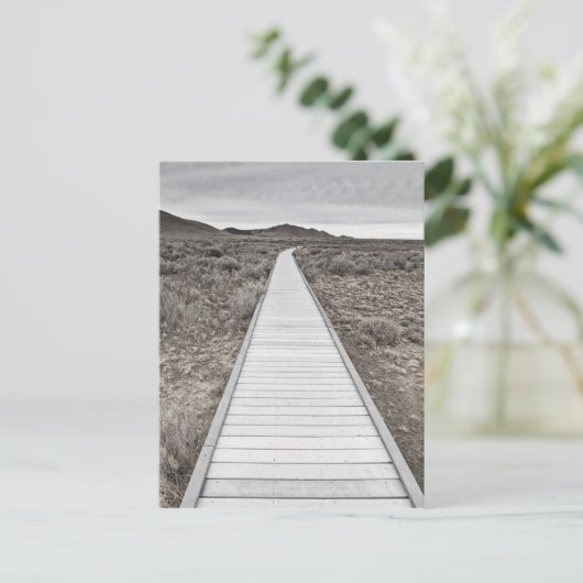 Boardwalk door de woestijn briefkaart (Staand voorkant)
