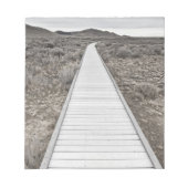 Boardwalk door de woestijn notitieblok (Voorkant)