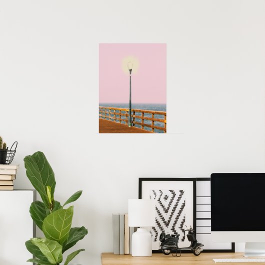 Boardwalk Lamppost Seal Beach Digital Art Poster (Thuiskantoor)