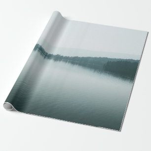 BOAT AAN DE LICHAAM WATER ONDER WITTE SKY CADEAUPAPIER