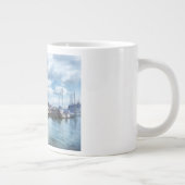 Boat Basin Fells Point Grote Koffiekop (Rechts)