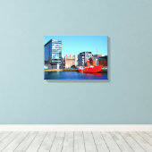 Boat in de Albert Dock Canvas Afdruk (Insitu (Houten vloer))
