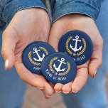 Boat Name Anchor Gold Style Laurel Star Blue Ronde Button 3,2 Cm<br><div class="desc">Een persoonlijke knop met de naam van uw boot,  de familienaam of een andere gewenste tekst,  indien nodig. Met een aangepast nautisch bootanker,  gouden laurelbladeren en sterembleem op blauw of pas de primaire kleur eenvoudig aan op uw huidige thema. Het maakt elke keer een goede zaak.</div>