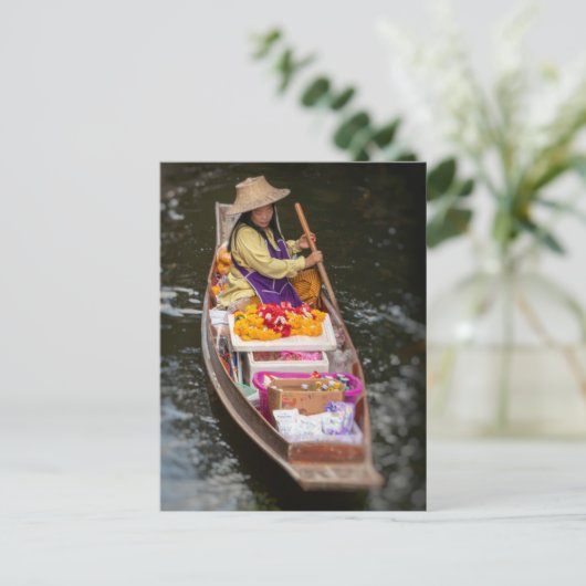 Boat-verkoper, drijvende markt Damnoen Saduak Briefkaart (Staand voorkant)