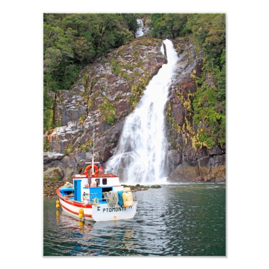 Boat & waterval, Chili Foto Afdruk (Voorkant)