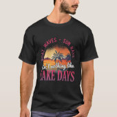 Boat Waves Sun Rays Lake Days Love Retro Summer T-shirt (Voorkant)