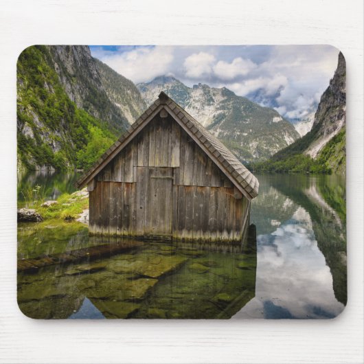 Boathouse in het Obersee-meer in Alpen in Duitslan Muismat (Voorkant)